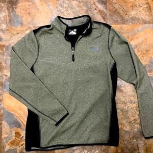 Under Armor Cold Gear. Size L.